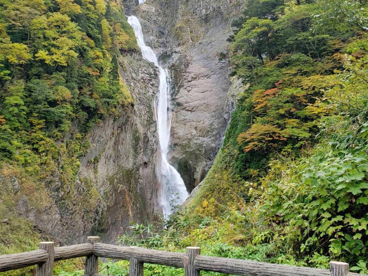 Hotel Tateyama Kurobe Alpine Route Senjuso 立山黒部アルペンルート千寿荘 Exterior foto